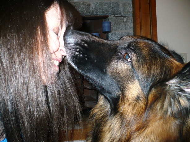 Max - A big kiss for his Mama