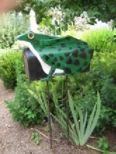 frog mailbox