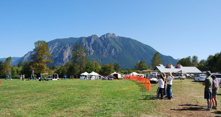 Mt. Si - Sat paddock and parking @ 1:30pm
