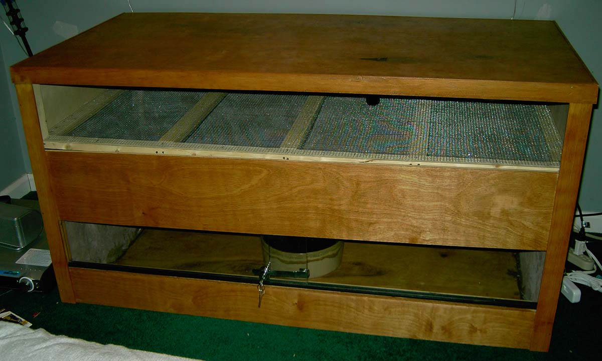BCI Cage Front Open