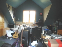 BOYS' ROOM