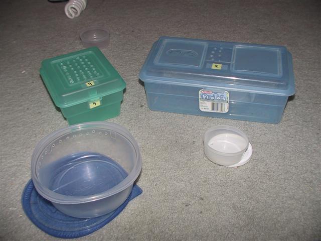 feeding containers