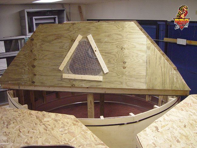 Ionides Monitor cage