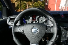 R32