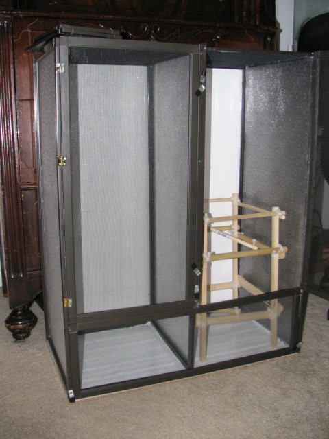 Crested Enclosure (12 x 12 x 30)
