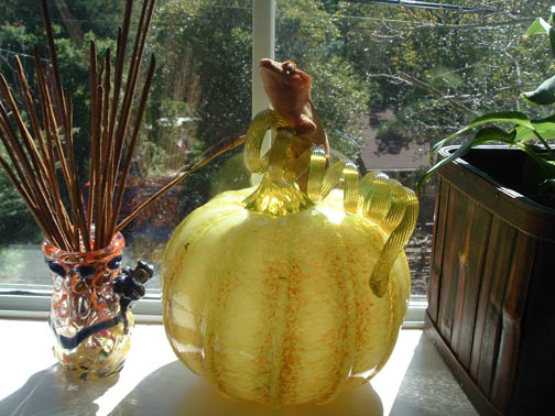 nick on glass pumkin