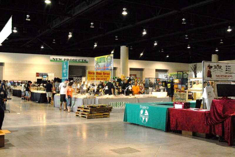 National Reptile Breeders Expo 2010 Friday Setup, Daytona Beach, Florida  -