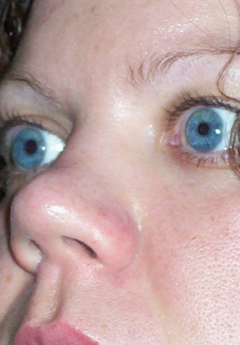 Blue Eyed Python Wow