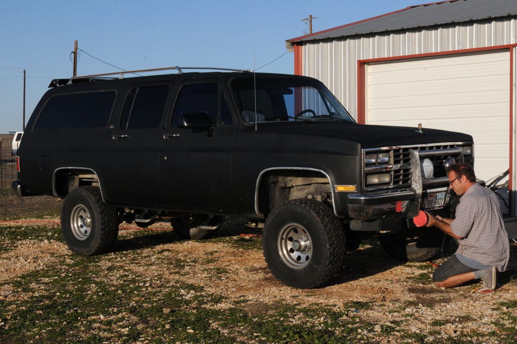 kingsnake.com 1990 Suburban 4x4 Field Vehicle