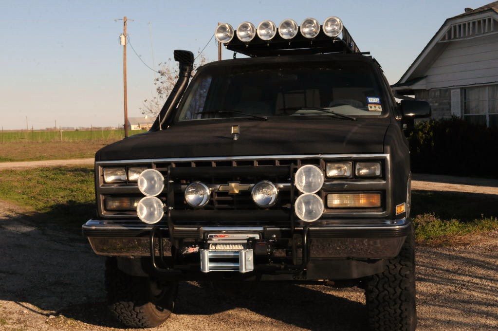 kingsnake.com 1990 Suburban 4x4 Field Vehicle
