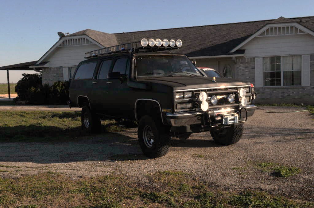 kingsnake.com 1990 Suburban 4x4 Field Vehicle