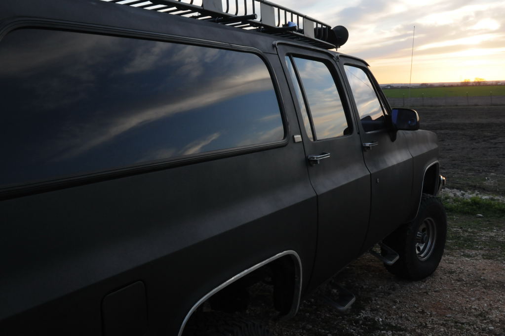 kingsnake.com 1990 Suburban 4x4 Field Vehicle