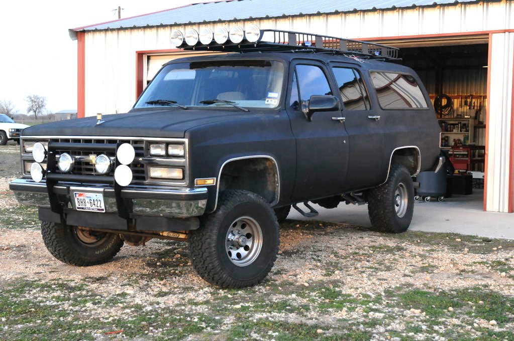 kingsnake.com 1990 Suburban 4x4 Field Vehicle