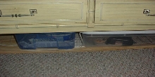rubbermaid housing for leos